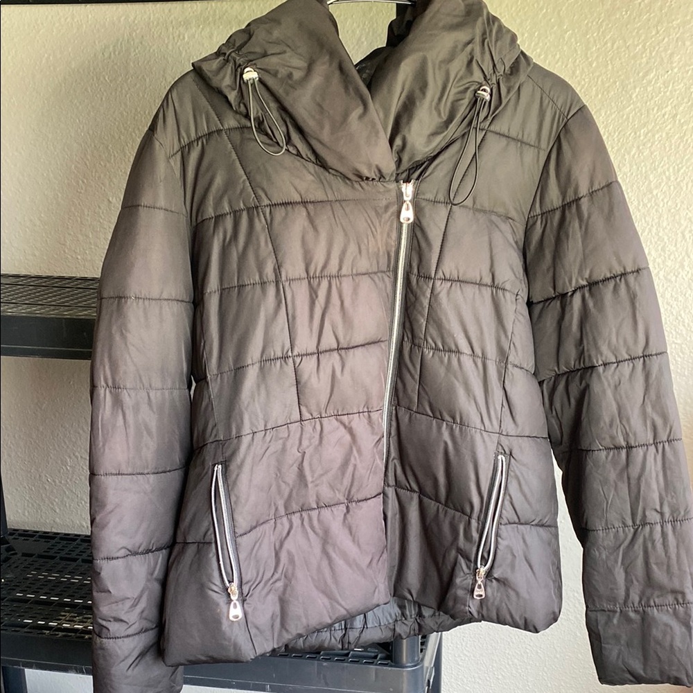 Women's Black Puffer Jacket